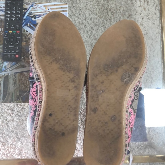 Gucci espradilles with tiger and pink flow… - Picture 6 of 8